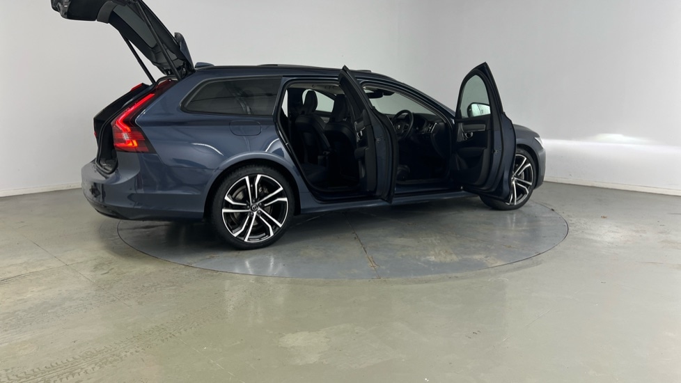 Used Volvo V90 2024 for sale - 76788216: Photo 29