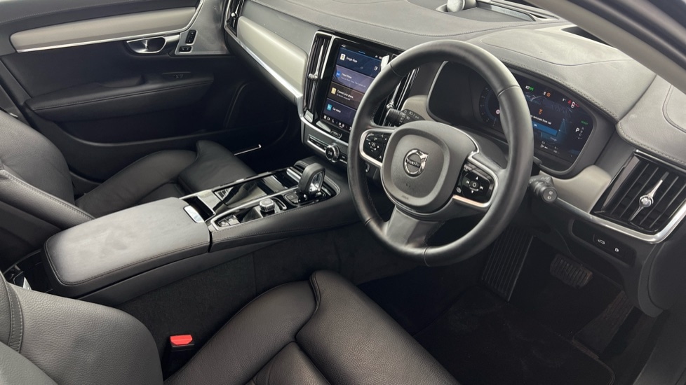 Used Volvo V90 2024 for sale - 76788216: Photo 4