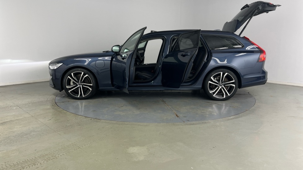 Used Volvo V90 2024 for sale - 76788216: Photo 40