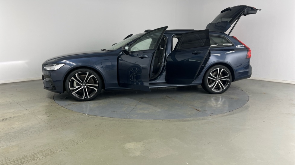 Used Volvo V90 2024 for sale - 76788216: Photo 41