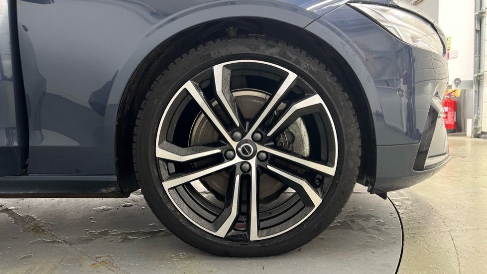 Used Volvo V90 2024 for sale - 76788216: Photo 9