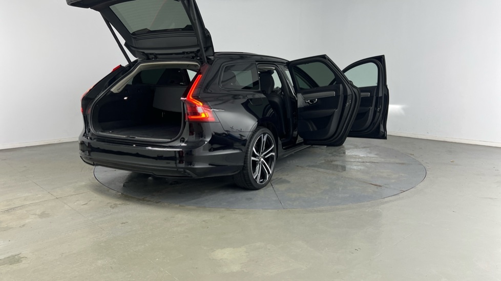 Used Volvo V90 2022 for sale - 76914906: Photo 30