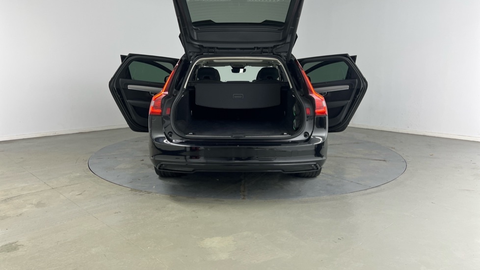 Used Volvo V90 2022 for sale - 76914906: Photo 32