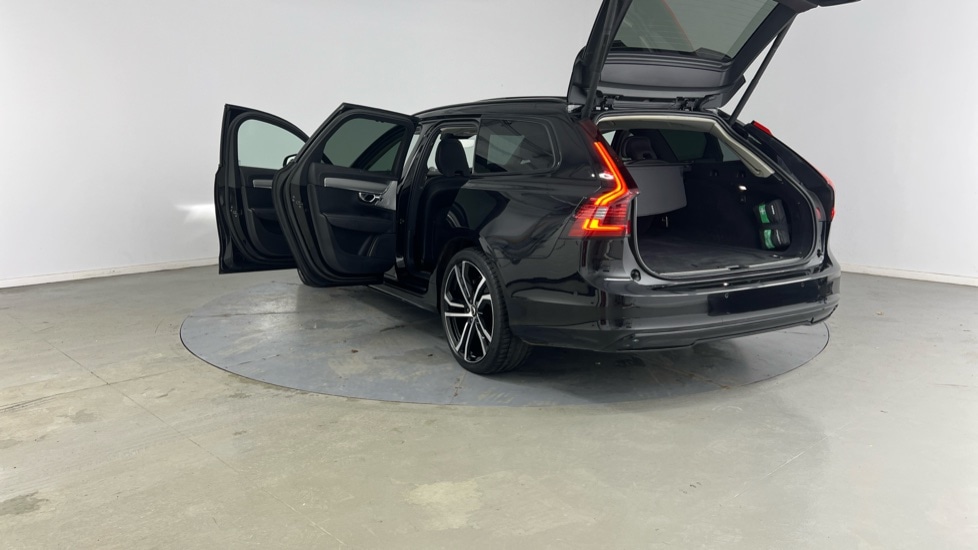 Used Volvo V90 2022 for sale - 76914906: Photo 34