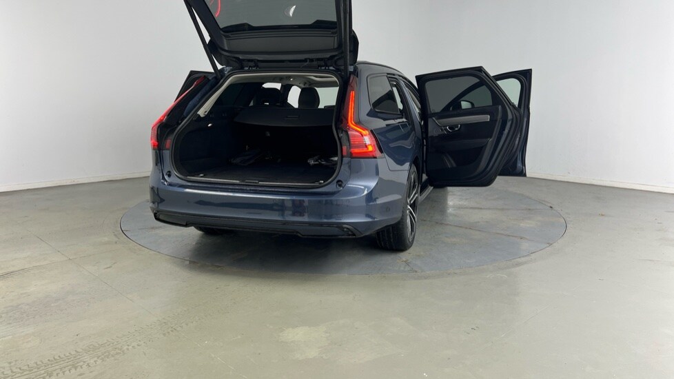 Used Volvo V90 2024 for sale - 77588418: Photo 32