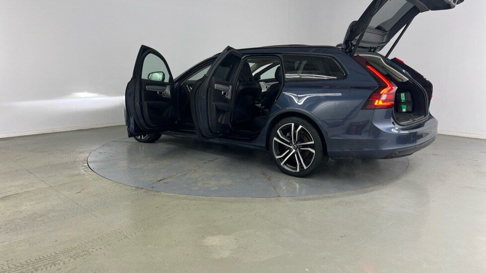 Used Volvo V90 2024 for sale - 77588418: Photo 37