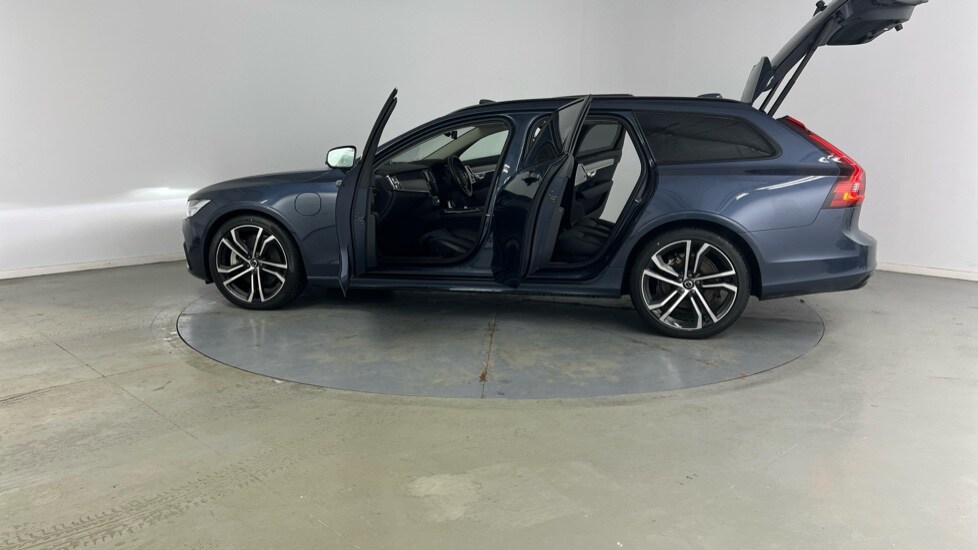 Used Volvo V90 2024 for sale - 77588418: Photo 39