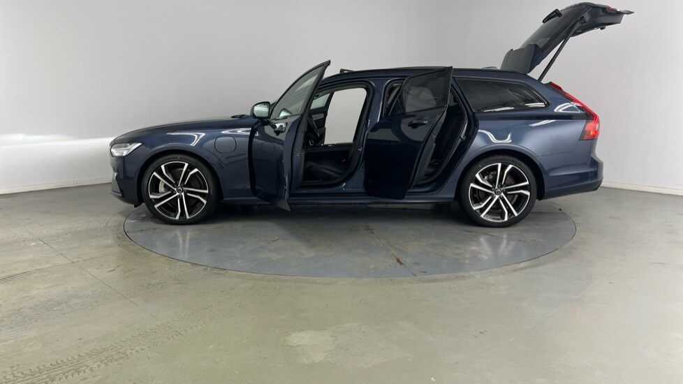 Used Volvo V90 2024 for sale - 77588418: Photo 40