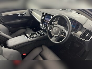 Used Volvo V90 2024 for sale - 77588418: Photo