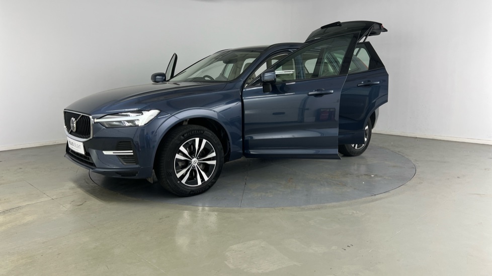 Used Volvo XC60 2023 for sale - 76104275: Photo 15