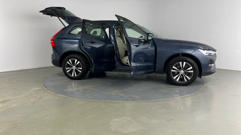 Used Volvo XC60 2023 for sale - 76104275: Photo 25