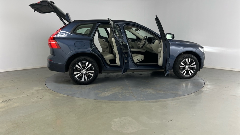 Used Volvo XC60 2023 for sale - 76104275: Photo 27