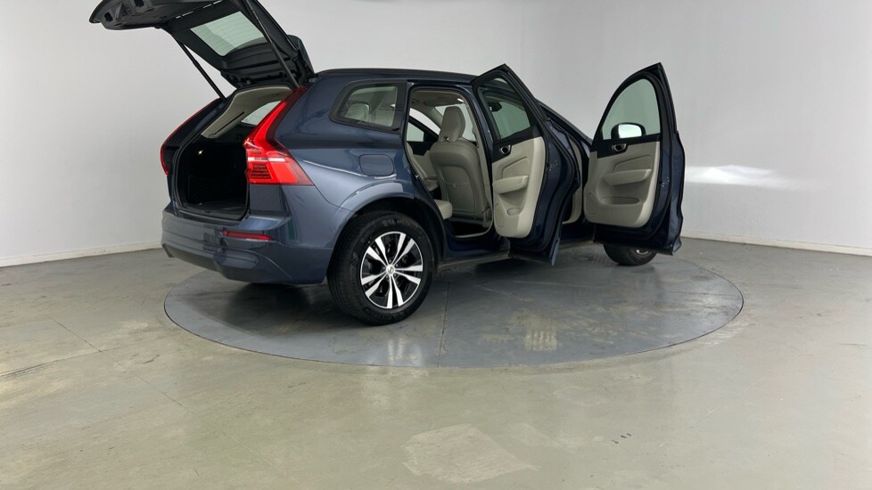 Used Volvo XC60 2023 for sale - 76104275: Photo 29