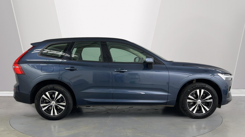 Used Volvo XC60 2023 for sale - 76104275: Photo 3