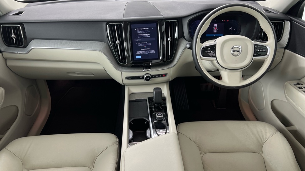 Used Volvo XC60 2023 for sale - 76104275: Photo 5