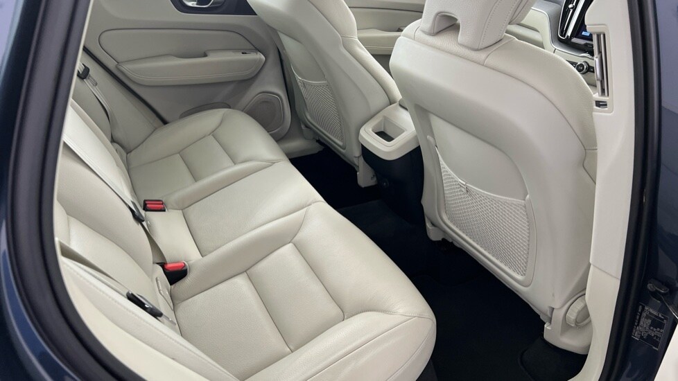 Used Volvo XC60 2023 for sale - 76104275: Photo 6