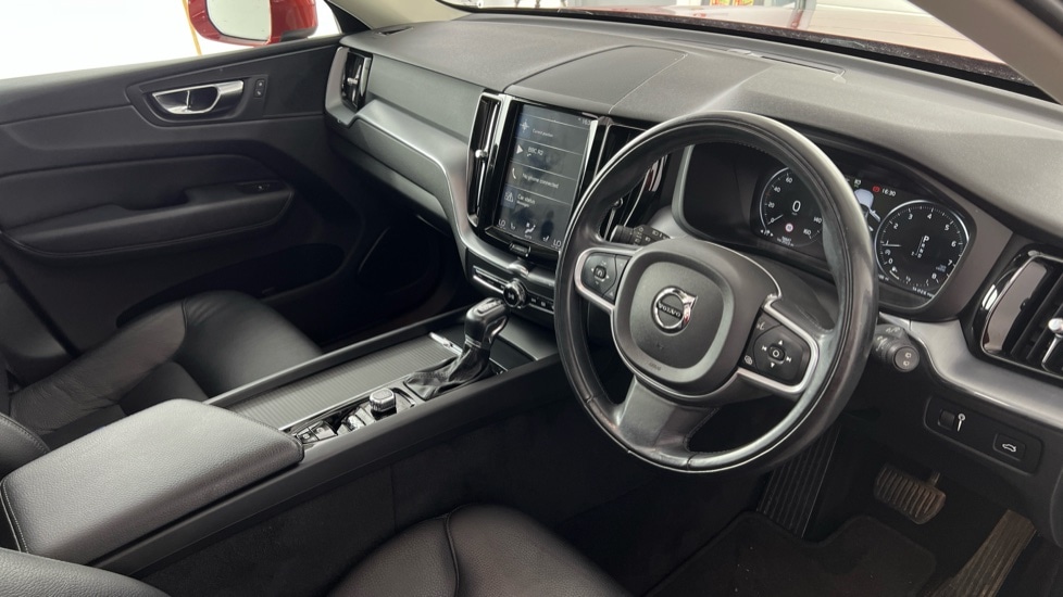 Used Volvo XC60 2019 for sale - 78206643: Photo 4