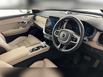 Used Volvo XC90 2025 for sale - 78066970: Photo