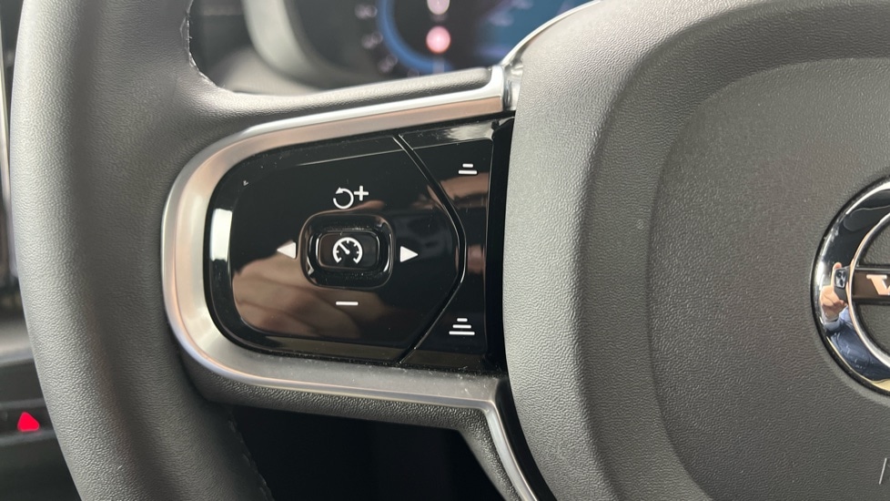 Used Volvo XC60 2021 for sale - 76915050: Photo 16