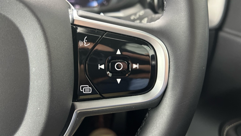 Used Volvo XC60 2021 for sale - 76915050: Photo 17