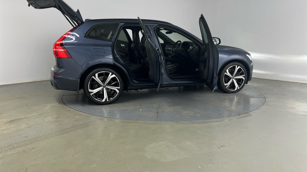 Used Volvo XC60 2021 for sale - 76915050: Photo 31