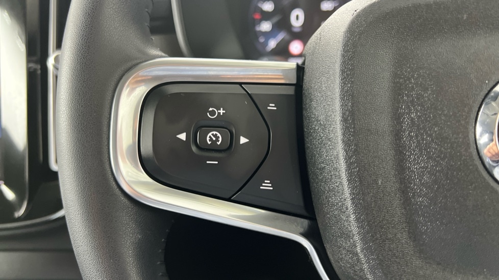 Used Volvo XC40 2021 for sale - 76475188: Photo 16