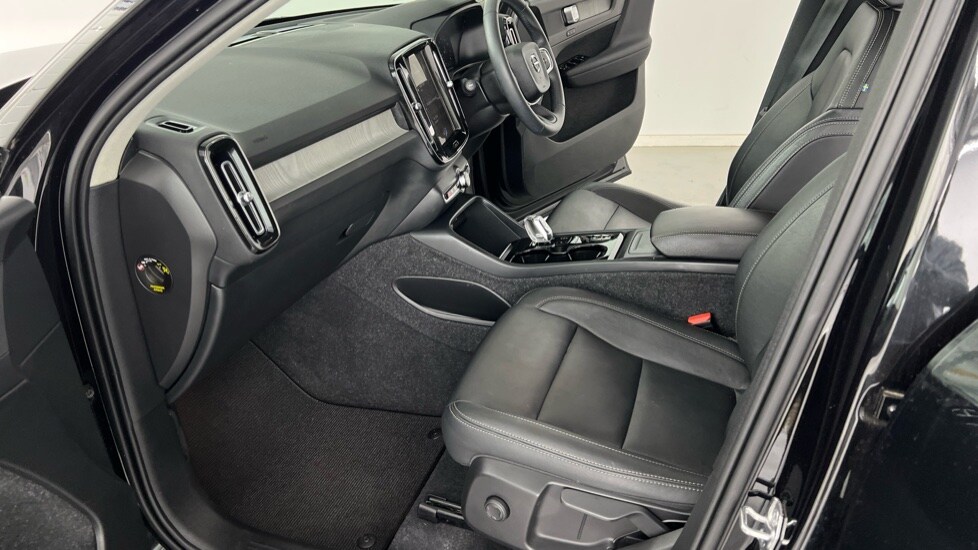 Used Volvo XC40 2021 for sale - 76475188: Photo 44