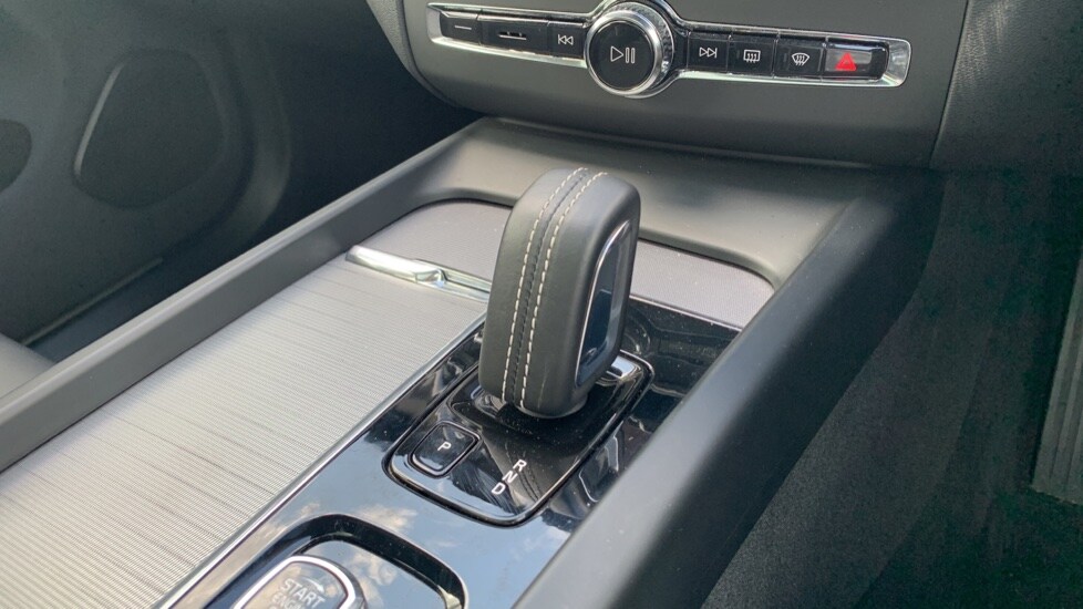 Used Volvo XC60 2021 for sale - 76379509: Photo 14