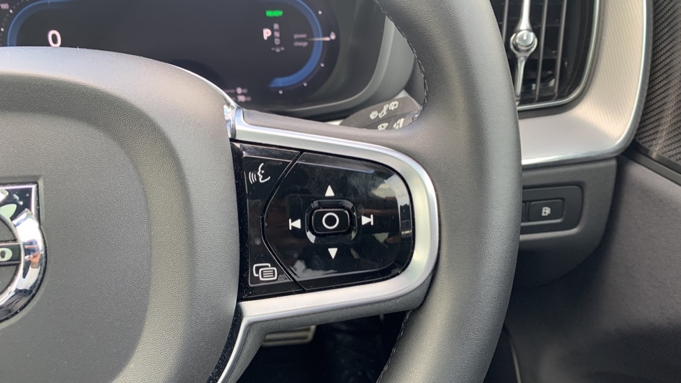 Used Volvo XC60 2021 for sale - 76379509: Photo 19