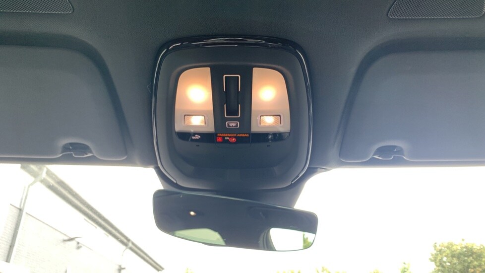 Used Volvo XC60 2021 for sale - 76379509: Photo 33