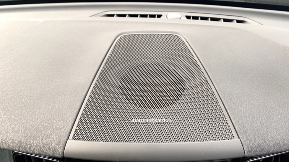 Used Volvo XC60 2021 for sale - 76379509: Photo 38