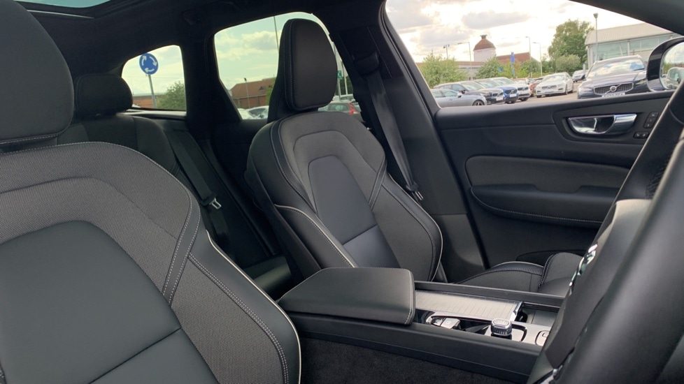 Used Volvo XC60 2021 for sale - 76379509: Photo 9