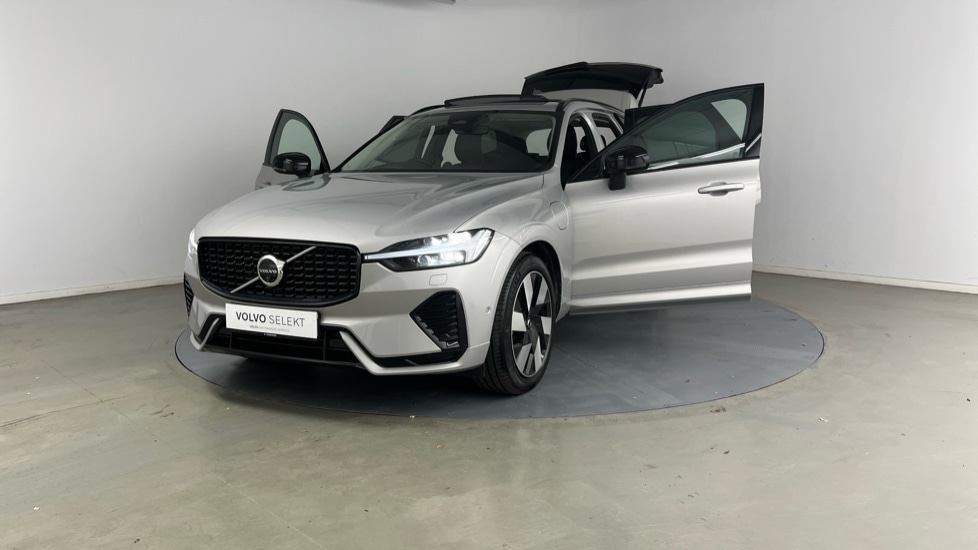 Used Volvo XC60 2025 for sale - 77178101: Photo 17