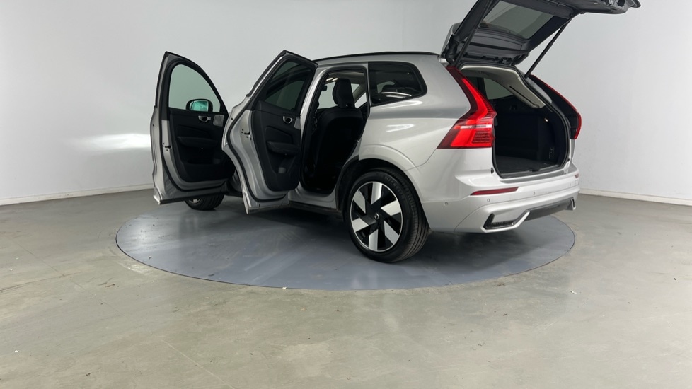 Used Volvo XC60 2025 for sale - 77178101: Photo 35