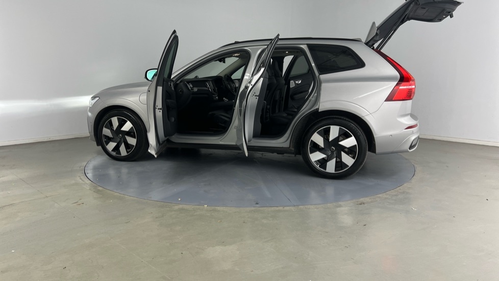 Used Volvo XC60 2025 for sale - 77178101: Photo 37