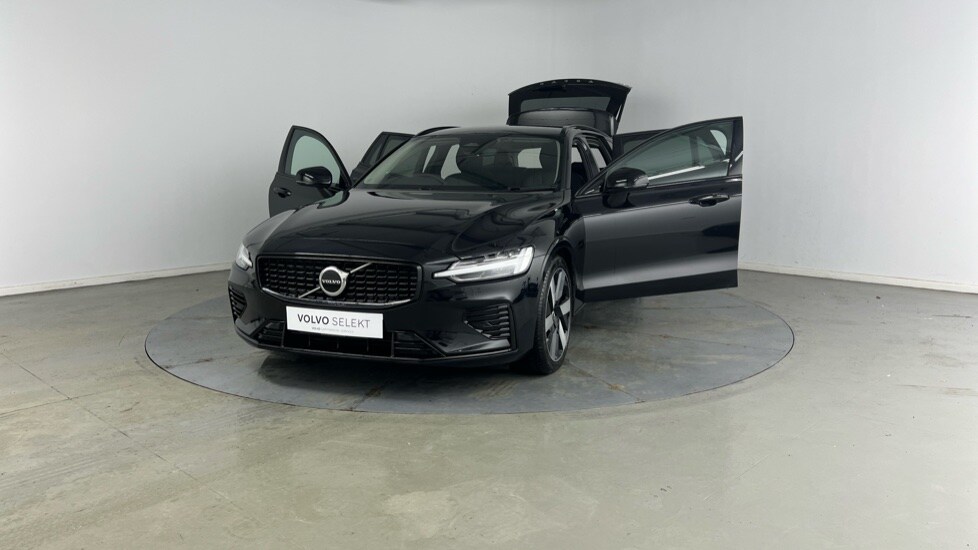 Used Volvo V60 2025 for sale - 76960021: Photo 17