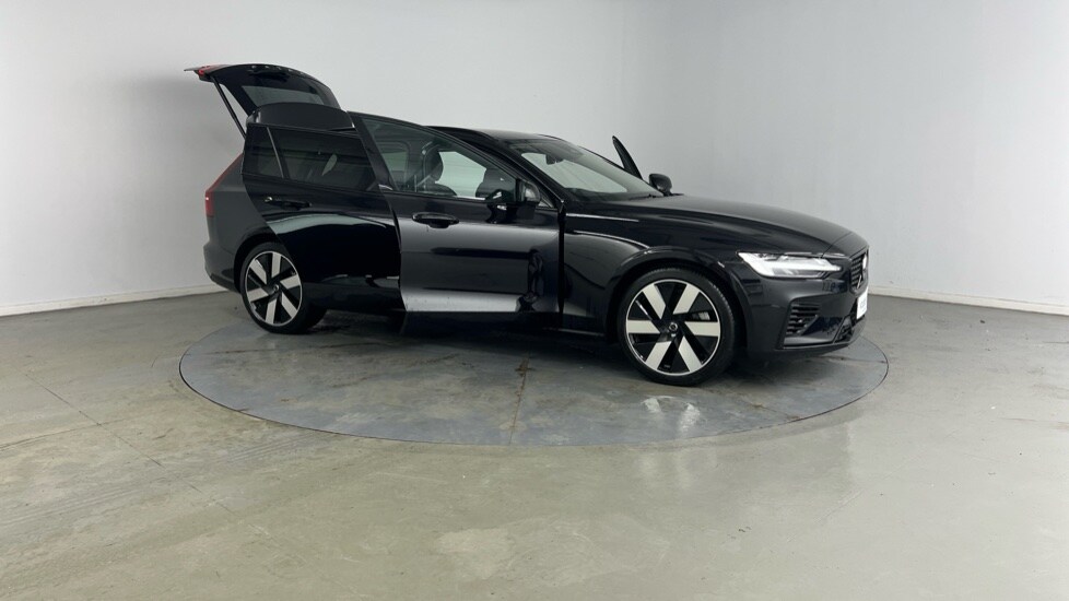 Used Volvo V60 2025 for sale - 76960021: Photo 23