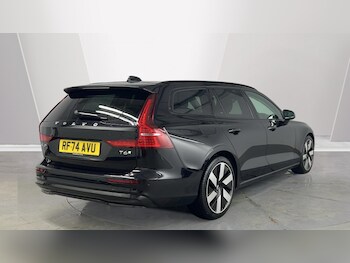 Used Volvo V60 2025 for sale - 76960021: Photo
