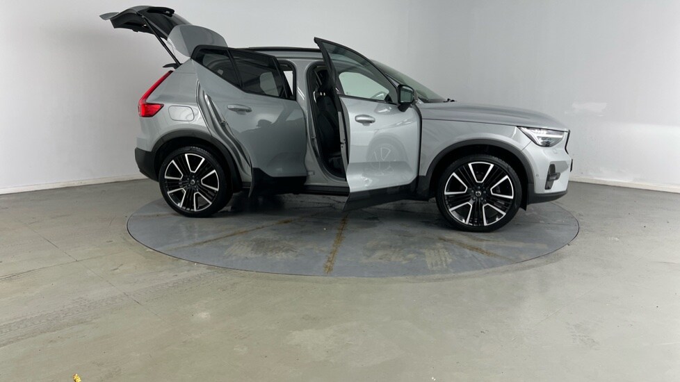 Used Volvo XC40 2025 for sale - 77556868: Photo 25