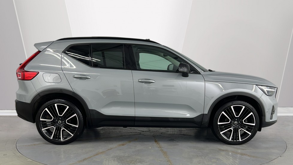 Used Volvo XC40 2025 for sale - 77556868: Photo 3
