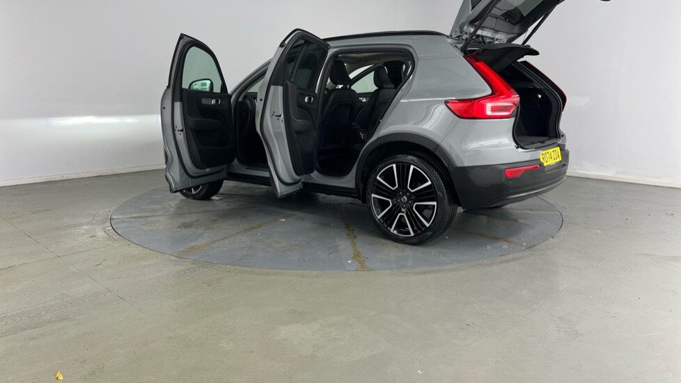 Used Volvo XC40 2025 for sale - 77556868: Photo 36