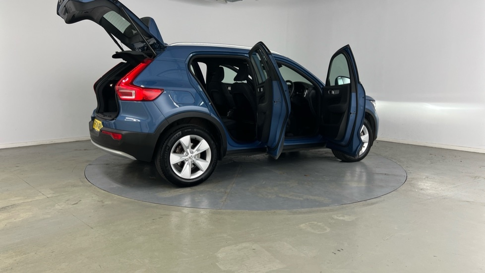Vehicle 28