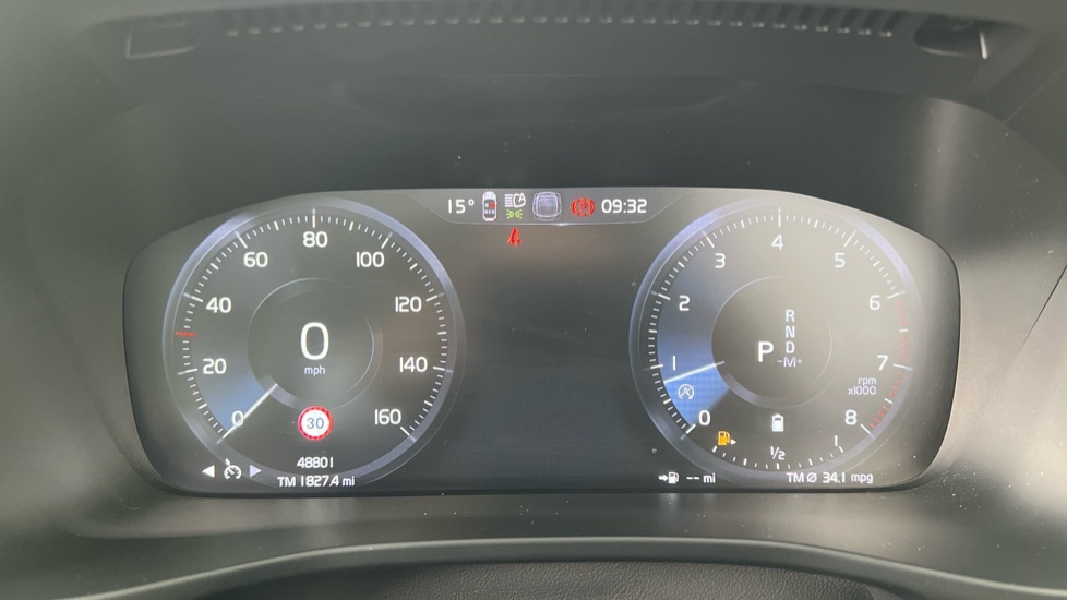 Used Volvo XC40 2021 for sale - 76100000: Photo 11