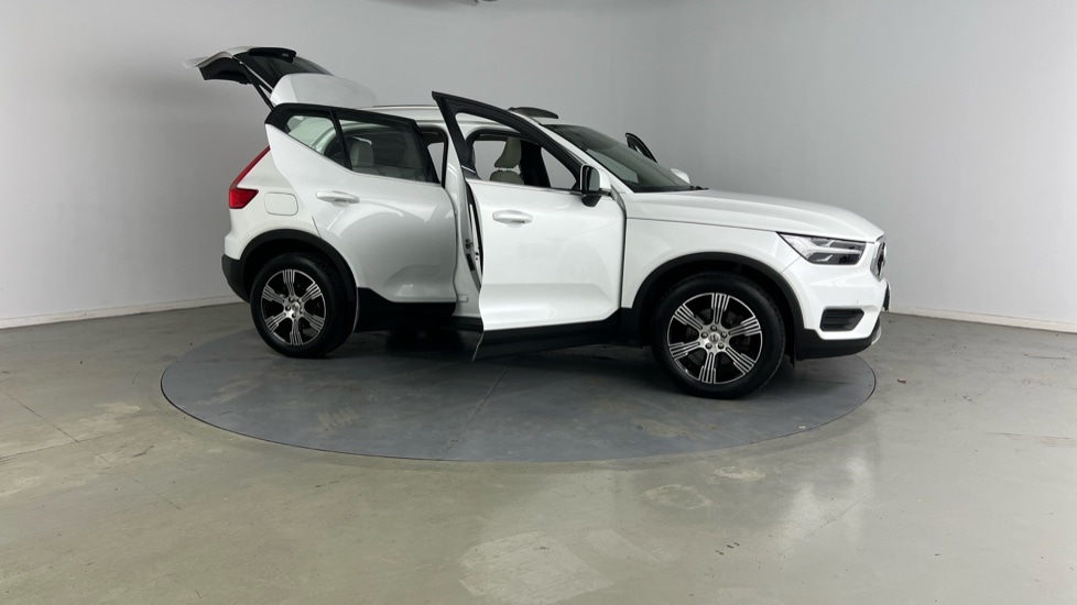 Used Volvo XC40 2021 for sale - 76100000: Photo 24
