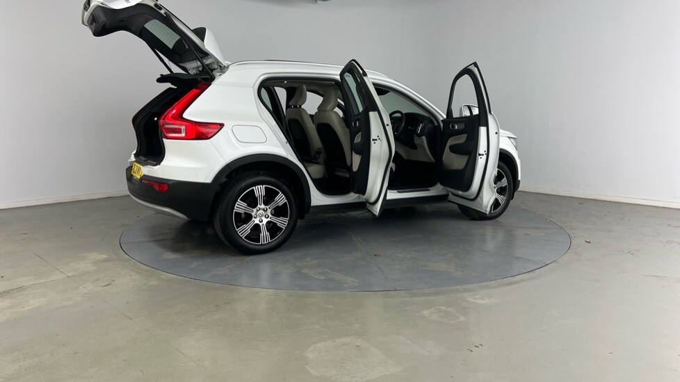 Used Volvo XC40 2021 for sale - 76100000: Photo 28