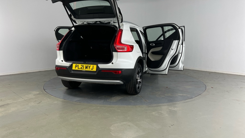 Used Volvo XC40 2021 for sale - 76100000: Photo 31