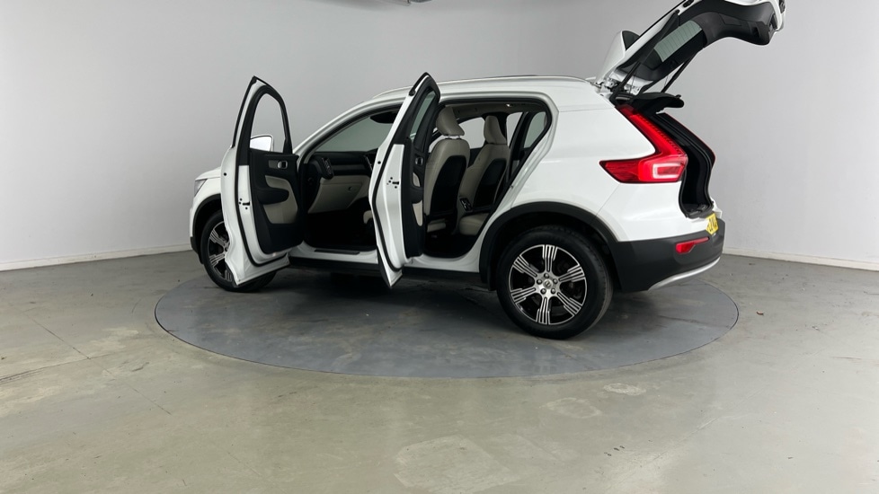 Used Volvo XC40 2021 for sale - 76100000: Photo 37