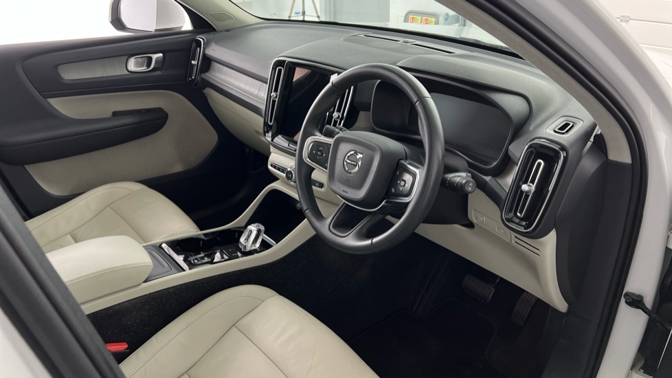 Used Volvo XC40 2021 for sale - 76100000: Photo 4