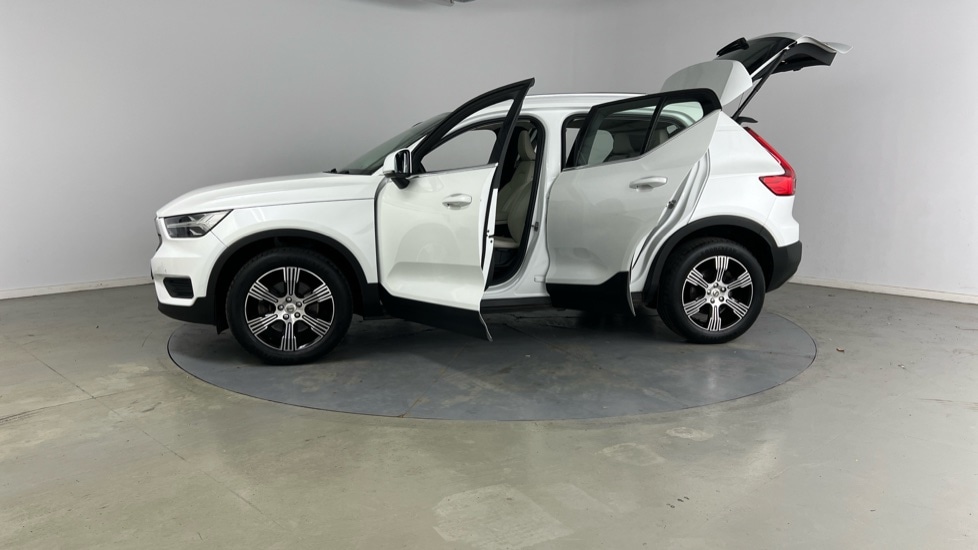 Used Volvo XC40 2021 for sale - 76100000: Photo 40