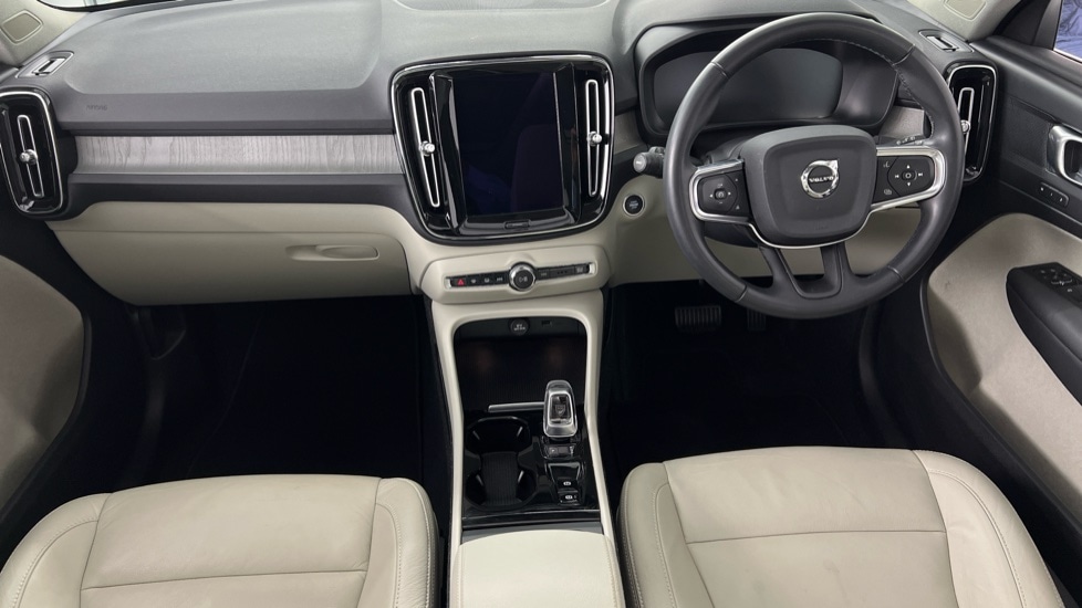 Used Volvo XC40 2021 for sale - 76100000: Photo 5